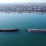 Marisol Grazioso E Vicino Al Mare Porto SantʼElpidio